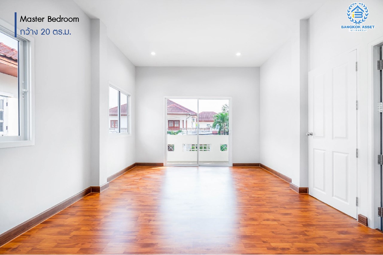 บ้านมือสองตกแต่งใหม่ ม.รติรมย์ 2 ราชพฤกษ์-กาญจนาภิเษก ซ.สวนผัก32 บ้านดีไซน์สวยพร้อมอยู่ เนื้อที่ 59.4 ตร.ว. ฟังก์ชัน 3 ห้องนอน 2 ห้องน้ำ 2 ที่จอดรถ บนทำเลศักยภาพ เชื่อมต่อหลายเส้นทางหลัก ใกล้ทางด่วน "ศรีรัช" และแหล่ง Community Mall ชั้นนำมากมาย